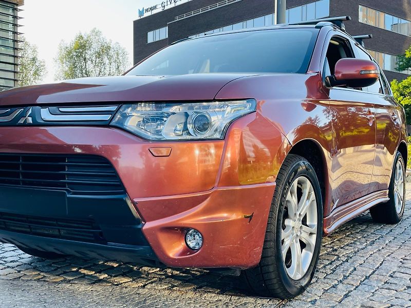 Mitsubishi Outlander 2.2D 4x4 7MÍST KAMERA SERVISKA - fotka 48 z 50