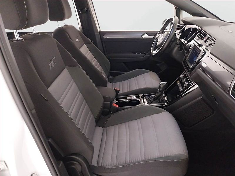 Volkswagen Touran (2017) R-Line 2.0 TDI, Automat - fotka 9 z 24