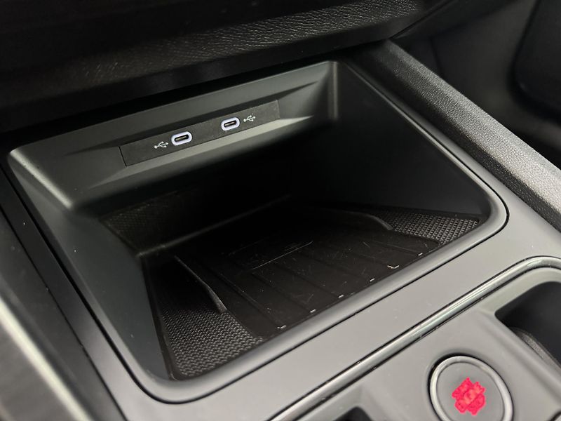 Cupra Formentor 1.5Tsi*CZ*DPH*1-MAJ*ZARUKA* - fotka 26 z 47