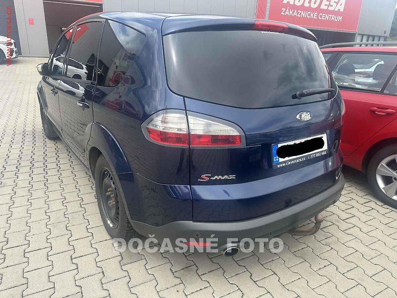 Ford S-MAX (2009) 2.2TDCi, AC - fotka 2 z 3