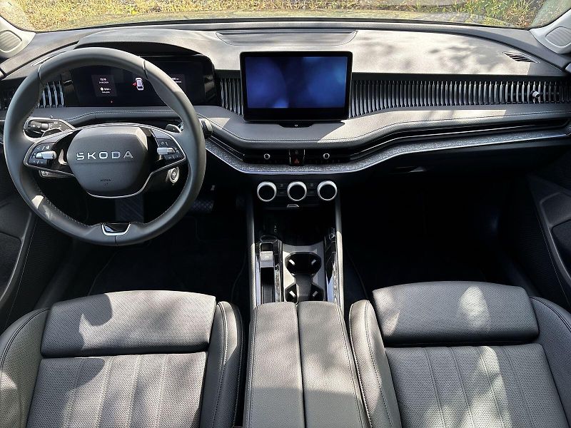 Škoda Superb (2025) Combi 2.0 TDI DSG Selection - fotka 5 z 32