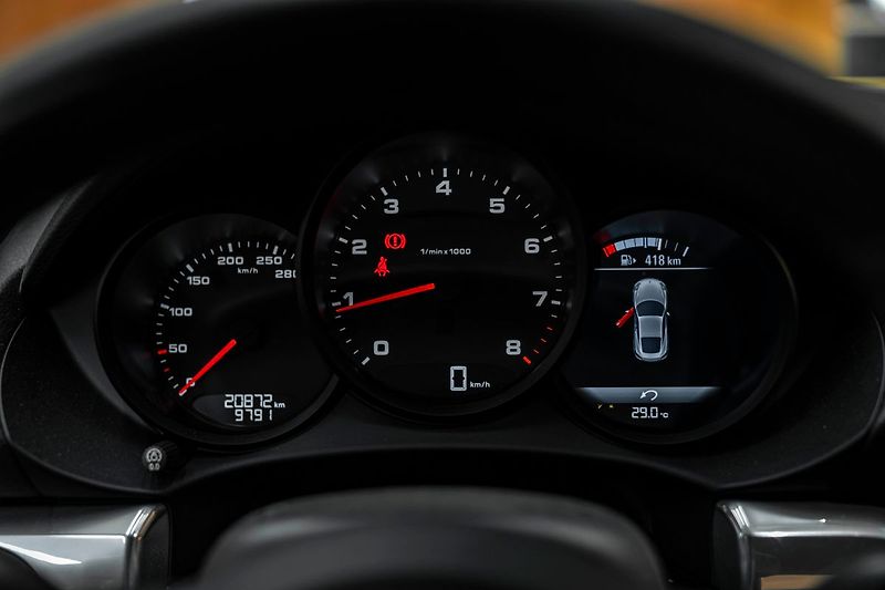 Porsche Cayman - fotka 9 z 20