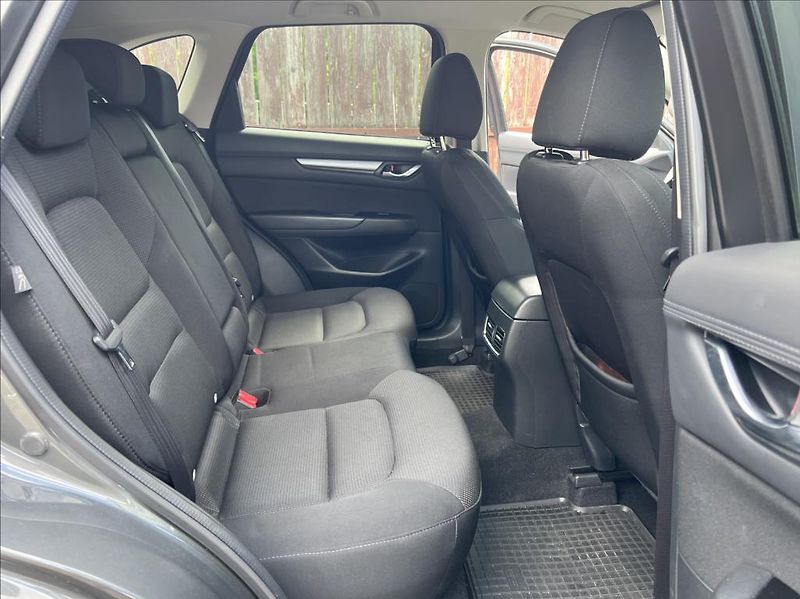 Mazda CX-5 2,2 - fotka 18 z 31