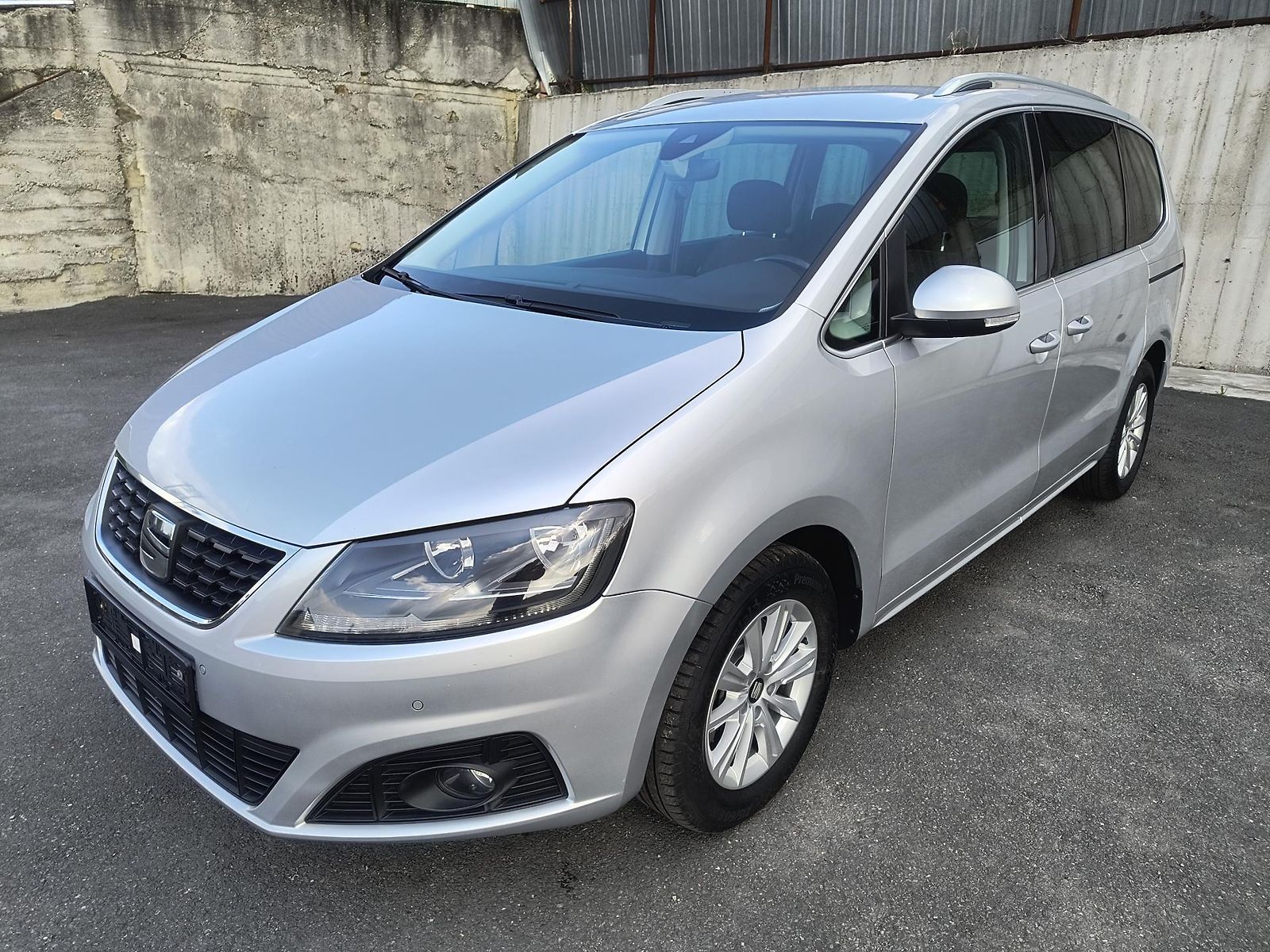 Volkswagen Sharan 1.4 TSI DSG 110KW/ NAVI/KAMERA