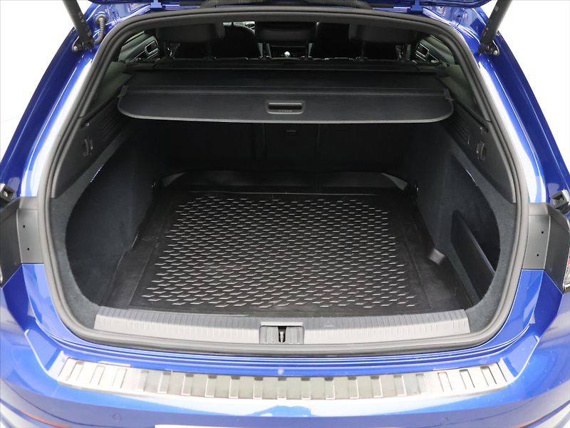 Volkswagen Arteon Shooting Brake 2.0 TSI 206kW 4MOT DSG R-Line - fotka 10 z 41