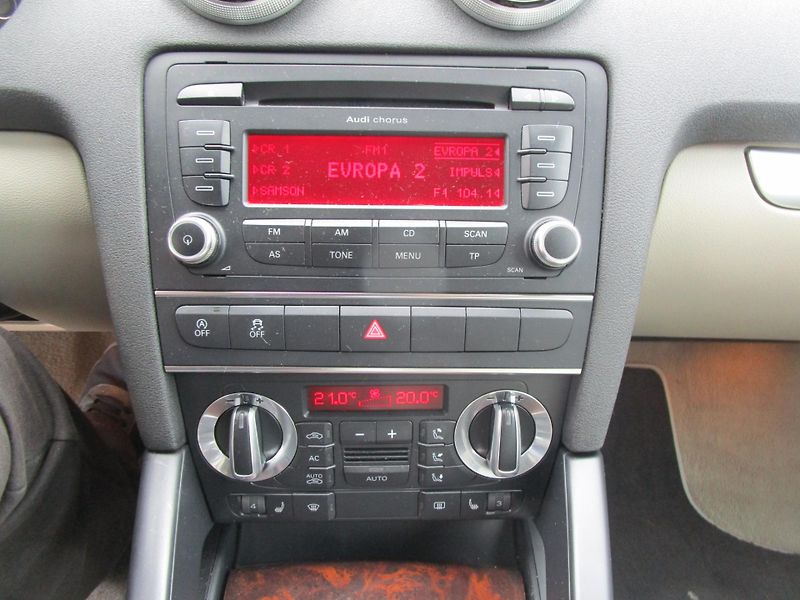 Audi A3 1,4TSI-92KW - NOVÁ STK - fotka 11 z 15