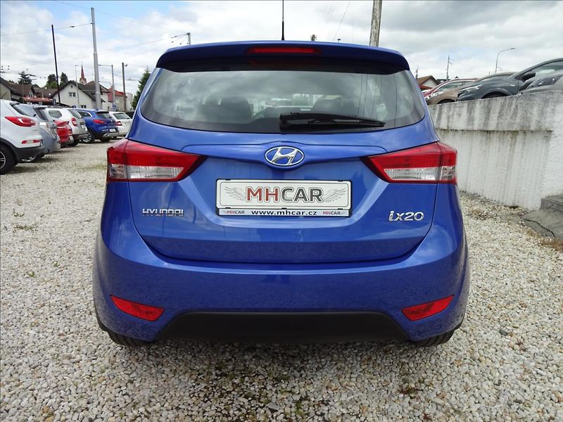 Hyundai ix20 1,6 i 91kW 56 000km - fotka 6 z 48