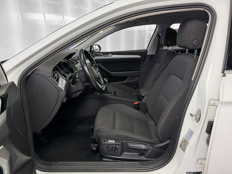 Volkswagen Passat 1.5 TSI EVO BMT BUSINESS, LED, - fotka 11 z 26