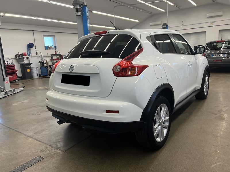 Nissan Juke 1.6i 86kW - fotka 6 z 17