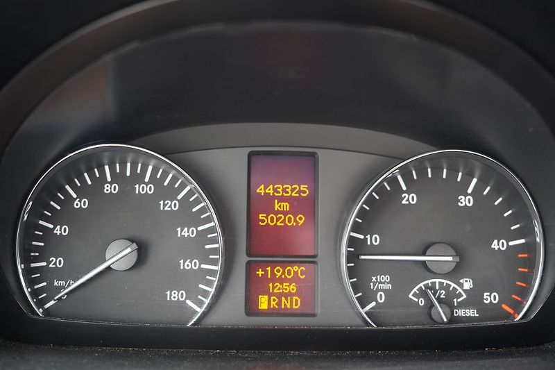 Mercedes-Benz Sprinter 3.0 CDI, V6, automat/DPH + vle - fotka 26 z 30