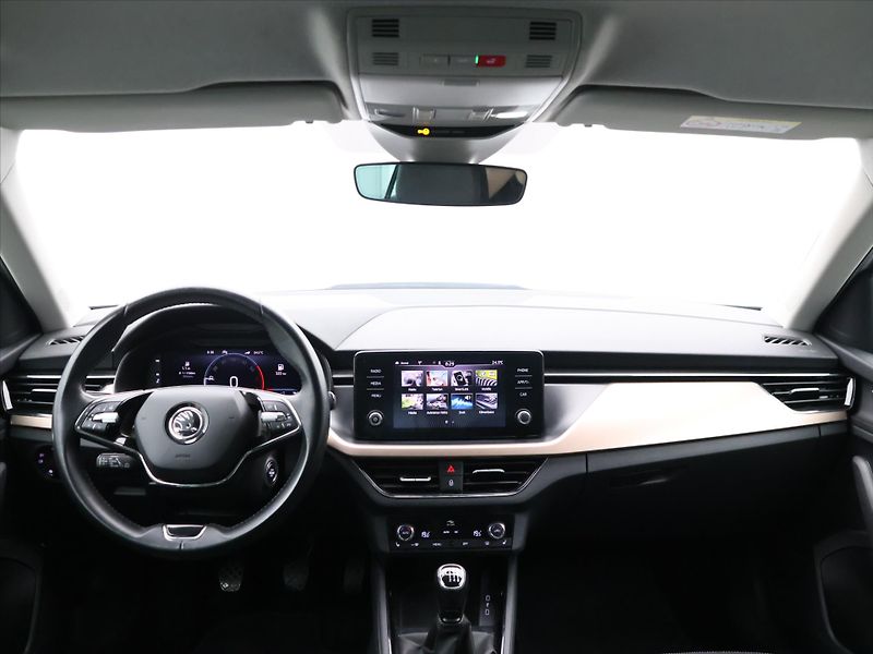 Škoda Kamiq 1,5 TSI 110kW Style CZ DPH - fotka 24 z 31