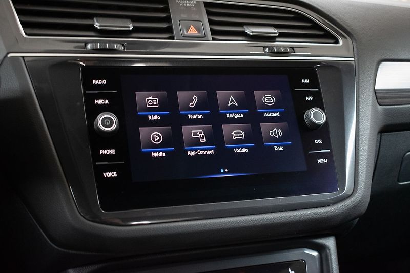Volkswagen Tiguan Allspace 2.0 TDI 4x4*DSG*TAŽNÉ*DPH*ČR 1 - fotka 33 z 49