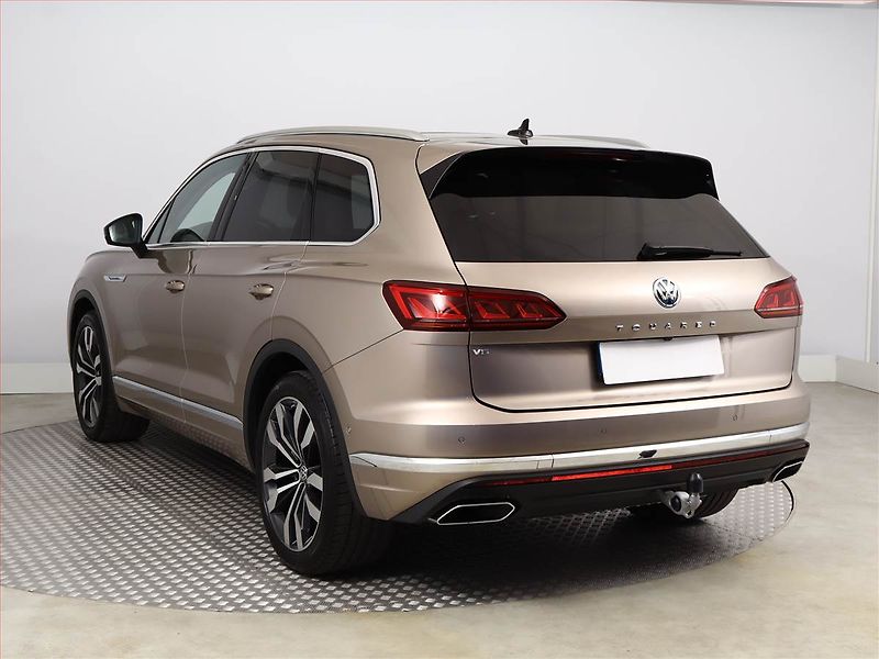 Volkswagen Touareg (2019) 3.0 TDI - fotka 4 z 26