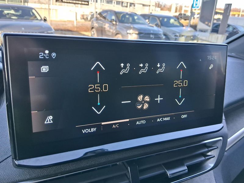 Peugeot 3008 GT 1.2 PureTech 96 kW - fotka 14 z 25