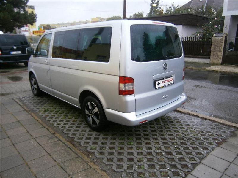 Volkswagen Multivan 1,9 TDI  77KW - fotka 4 z 14