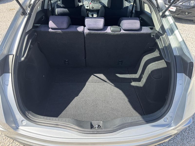 Honda Civic (2006) 1,4i-VTEC,SPORT,rezervace - fotka 20 z 36