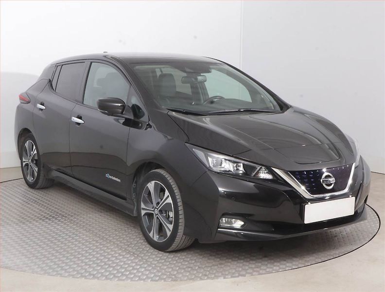 Nissan Leaf (2019) 40 kWh, SoH 85%, Automat - fotografie inzerátu