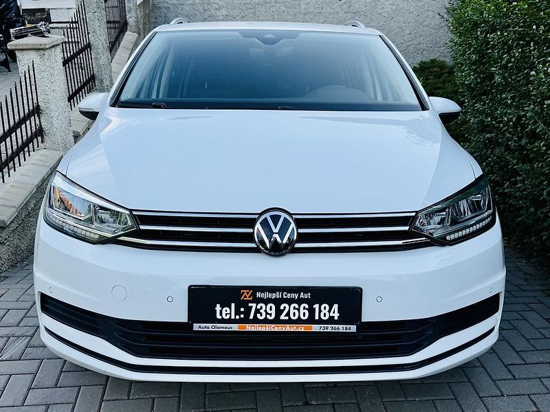 Volkswagen Touran (2023) 1.5TSi 110kW Koup.ČR,LED,TAŽNÉ - fotka 2 z 20