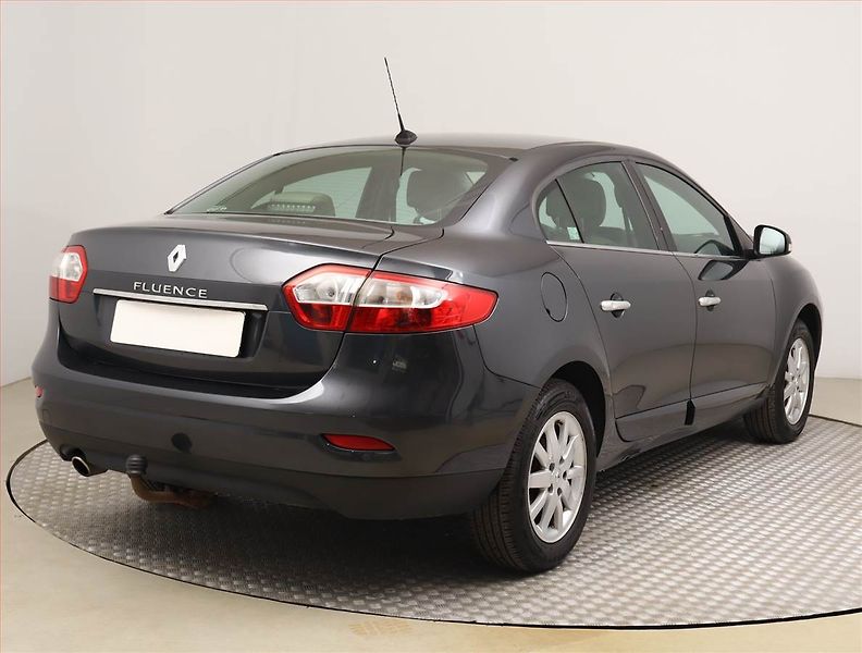 Renault Fluence (2010) 1.6 16V, Tažné, slušný stav - fotka 5 z 18