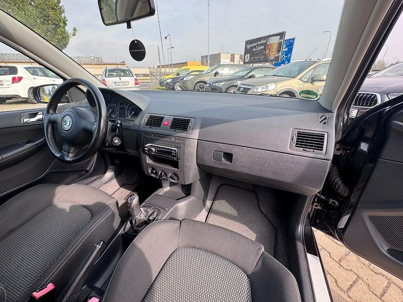 Škoda Fabia (2005) 1,4i 55 KW 1. MAJITEL STK KOLA - fotka 39 z 50