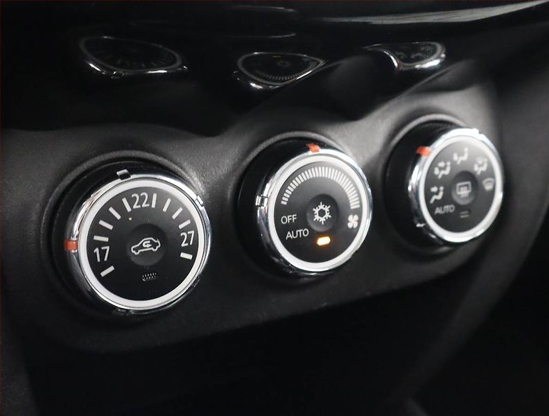 Mitsubishi ASX (2015) 1.6 MIVEC, Tempomat - fotka 14 z 19