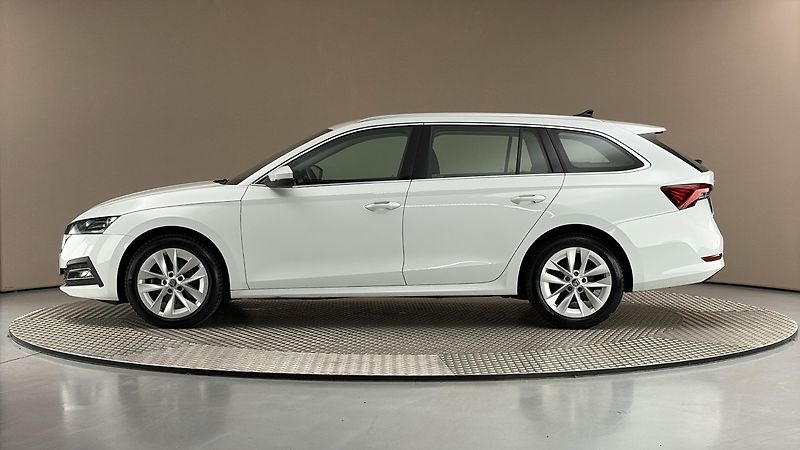 Škoda Octavia 2.0 TDI DSG Style Combi - fotka 4 z 27