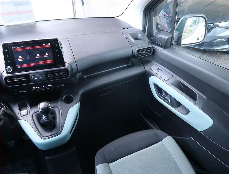 Citroën Berlingo (2021) Maxi Feel 1.5 BlueHDi, 5Míst - fotka 8 z 16