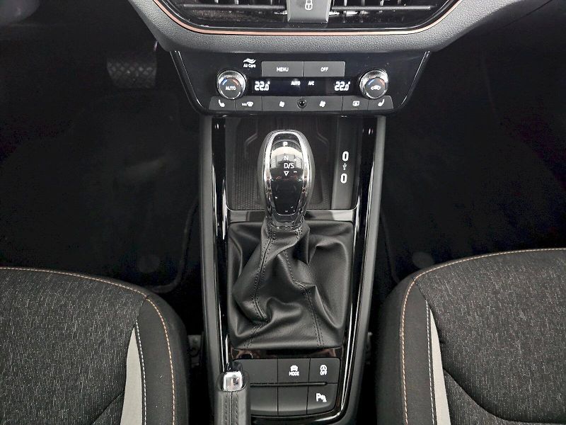 Škoda Kamiq (2025) 1.0TSI 85kW TOP Selection DSG - fotka 20 z 33