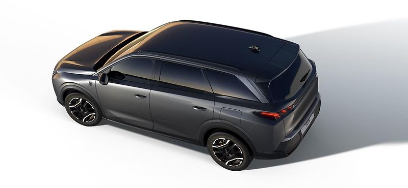 Peugeot 5008 GT Plug-in HYBRID 195 e-DCS7 - fotka 4 z 6