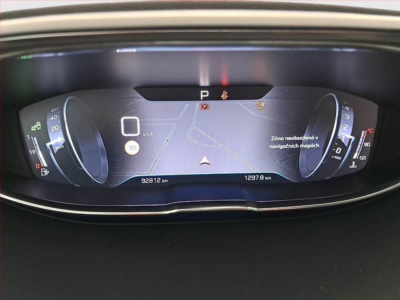 Peugeot 5008 (2019) PureTech 180, Automat, 7 míst - fotka 11 z 18