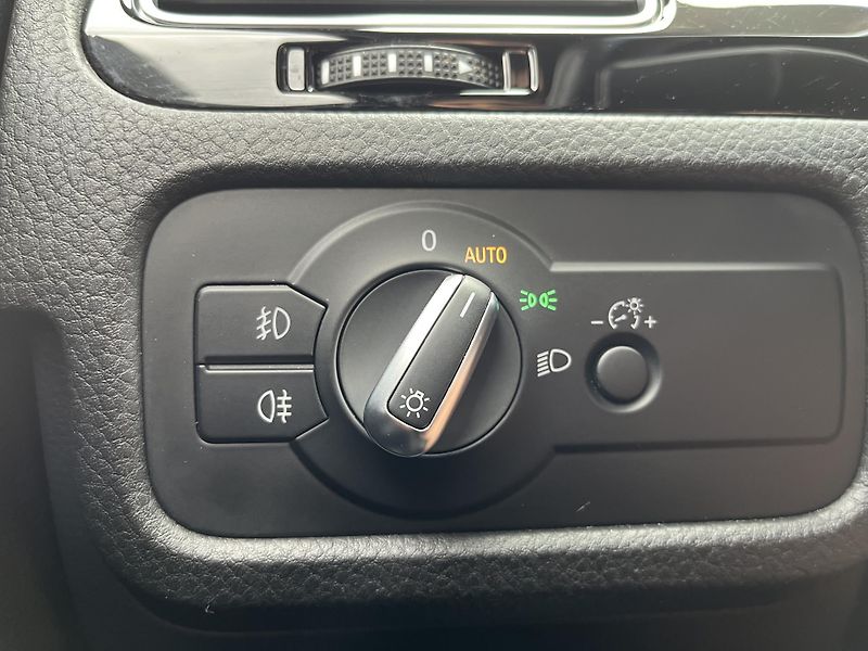 Volkswagen Touareg (2018) 3.0TDi V6 193kW R-line 4MOTTIO - fotka 16 z 24