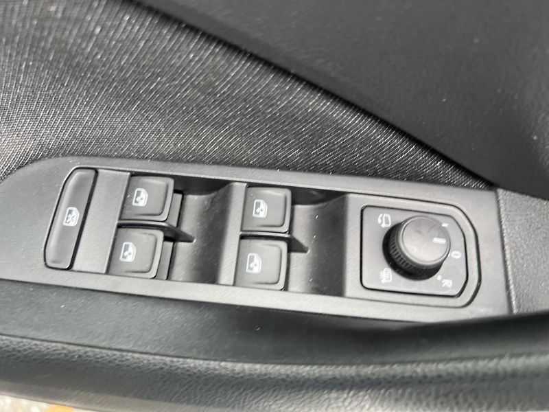 Škoda Kamiq Top Selection 1.5TSi 110kw ČR - fotka 11 z 45
