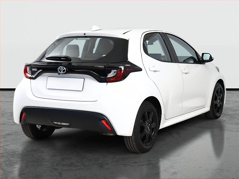 Toyota Yaris (2023) 1.5 VVT-i, ČR,1.maj - fotka 5 z 17