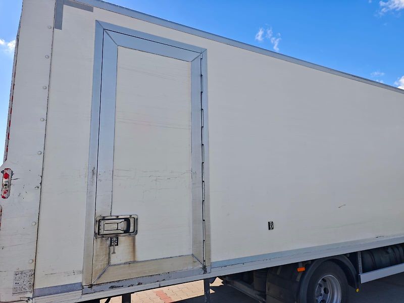 DAF LF 210, 21 palet, čelo - fotka 18 z 26