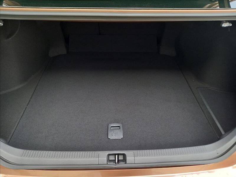Toyota Camry 2,5 Prestige - fotka 8 z 15