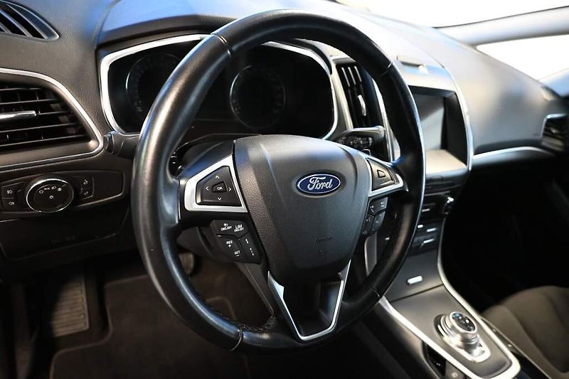 Ford S-MAX (2022) 2.0 140 KW LED ACC Tažné Kamer - fotka 13 z 36