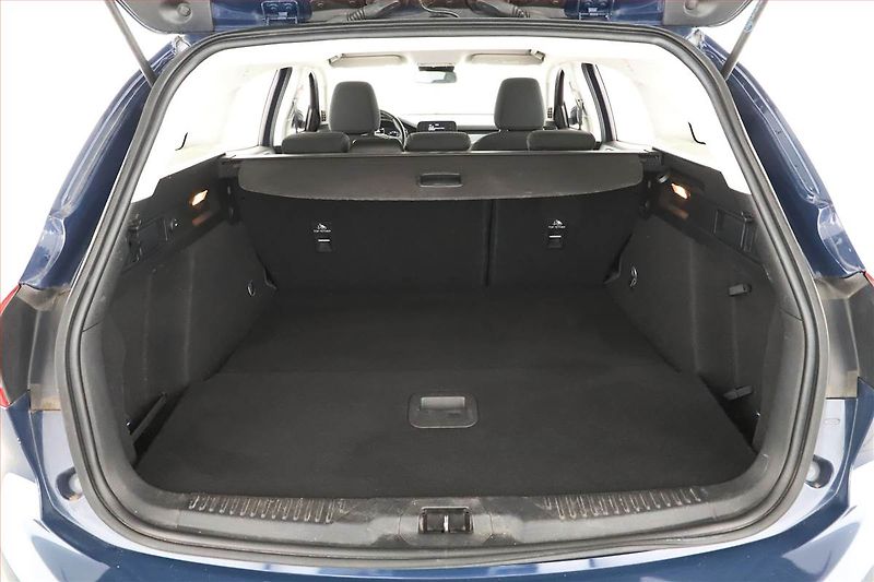 Ford Focus (2018) 1.5 EcoBlue, Serv.kniha - fotka 13 z 15