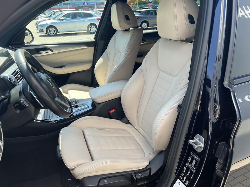 BMW X3 (2018) - fotka 10 z 41