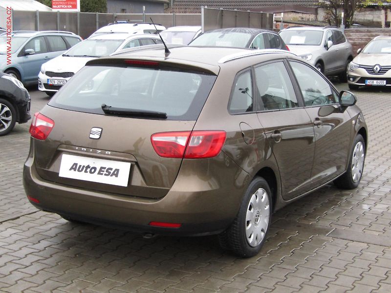 Seat Ibiza (2010) 1.6 TDi, ČR, Style - fotka 4 z 15