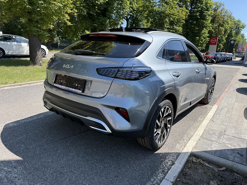 Kia XCeed 1,6 T-GDi GPF 7DCT STEEL EDit. - fotka 11 z 11