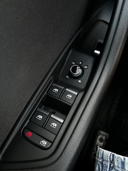 Audi A4 35TDI 120kW Sport S-Tronic DPH - fotka 21 z 26