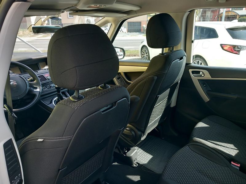 Citroën C4 Picasso (2010) 1,6HDi SERVISKA NAVI  NOVÁ STK - fotka 11 z 34