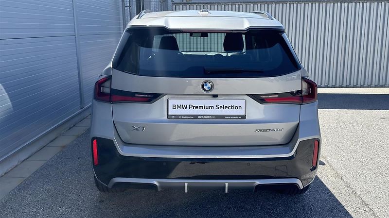 BMW X1 xDrive20d Mpaket ČR dph - fotka 8 z 11