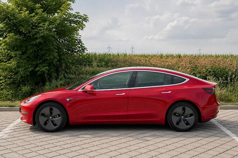 Tesla Model 3 (2020) LR AWD | DPH | 1. maj. ČR - fotka 4 z 19