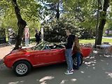 Kolonádu ovládla italská auta, na náměstí se dala ochutnat jihoevropská jídla.