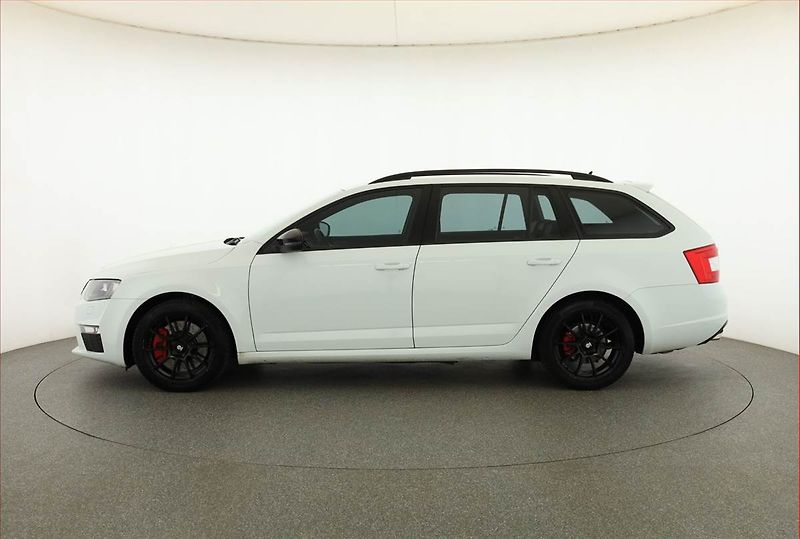 Škoda Octavia (2015) RS 2.0 TSI, Automat, ČR,1.maj - fotka 3 z 18