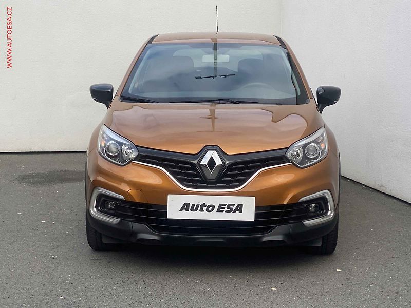 Renault Captur (2019) 1.3 TCe, ČR, Navi, AC, TZ - fotka 2 z 16