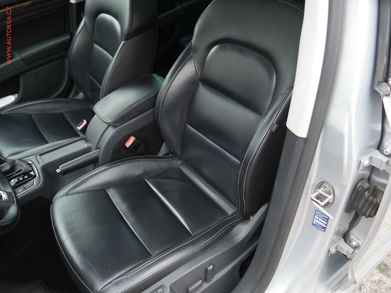 Škoda Superb (2014) 2.0 TDi 4x4, DSG, panor, navi - fotka 9 z 19