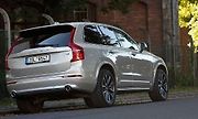 Volvo XC90.
