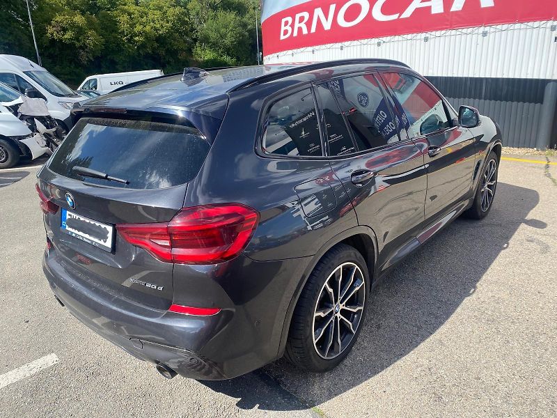 BMW X3 xDrive AT M-Paket, ČR - fotka 4 z 10